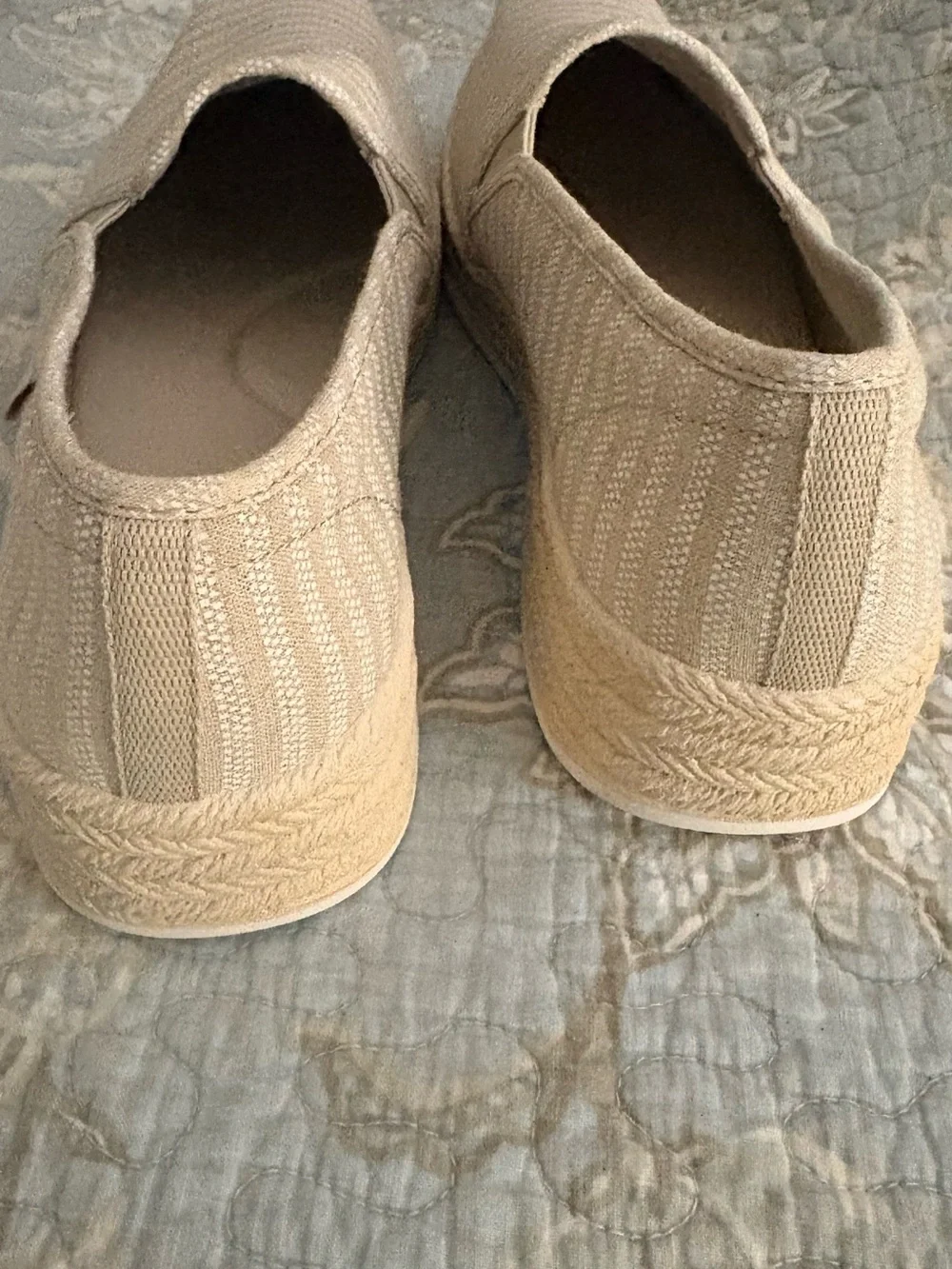 Bobs *Like New canvas - size 9
